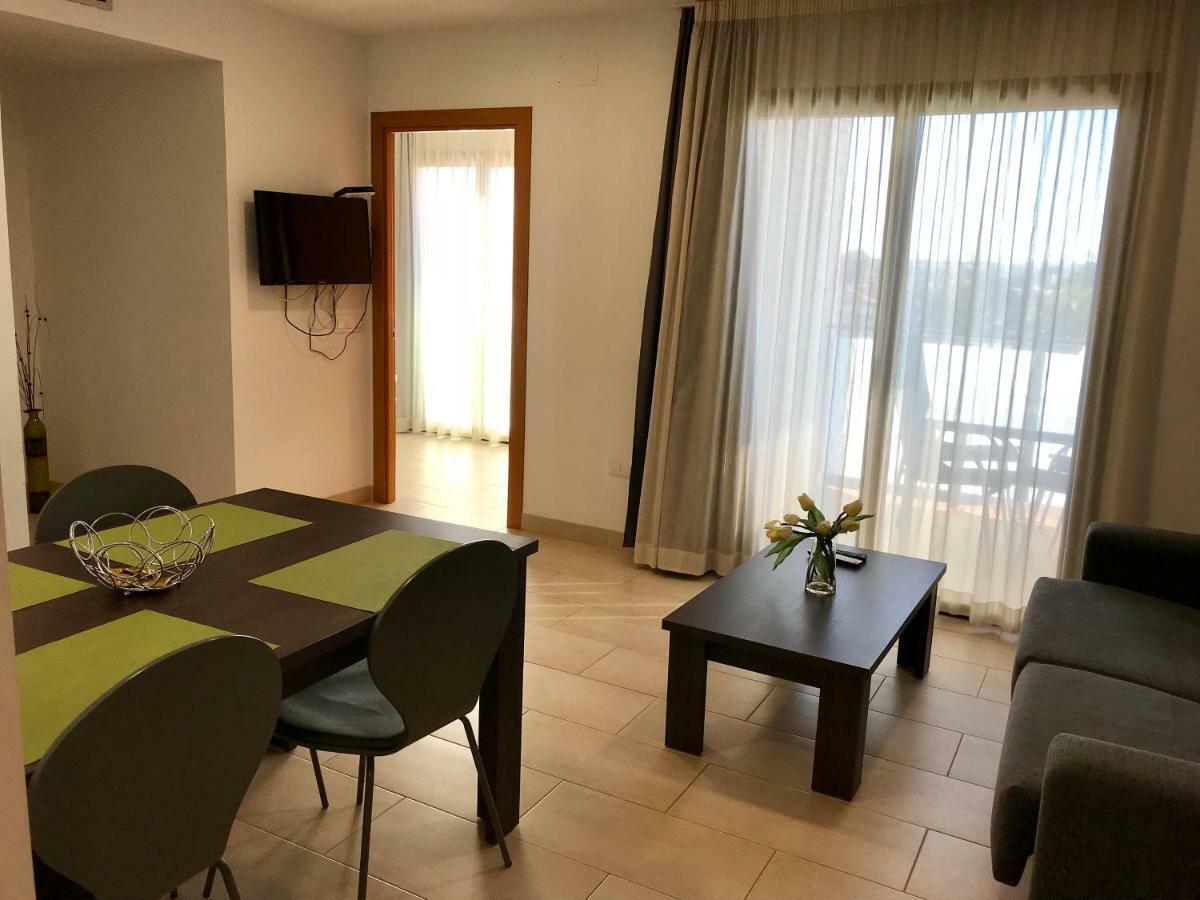 Apartament Edifici Violetta Empuriabrava Zewnętrze zdjęcie